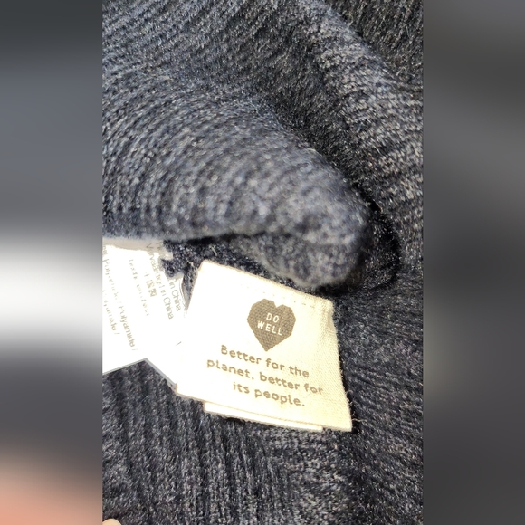 Madewell Black V-Neck Sweater with Puff Sleeves - Picture 6 of 7